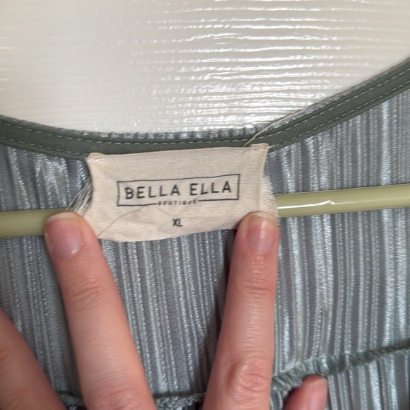 Shimmery dress, size XL! - Picture 6 of 9